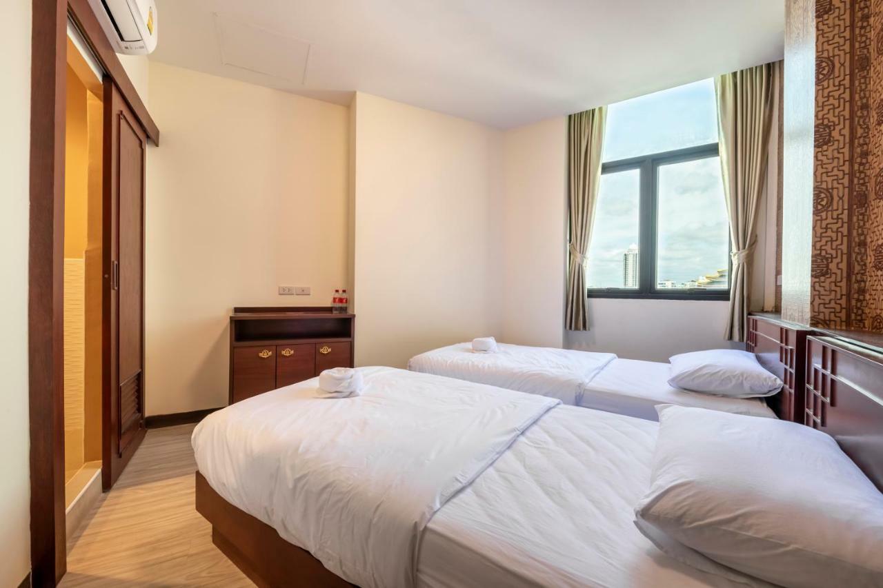 Scala Hostel Bangkok Bagian luar foto